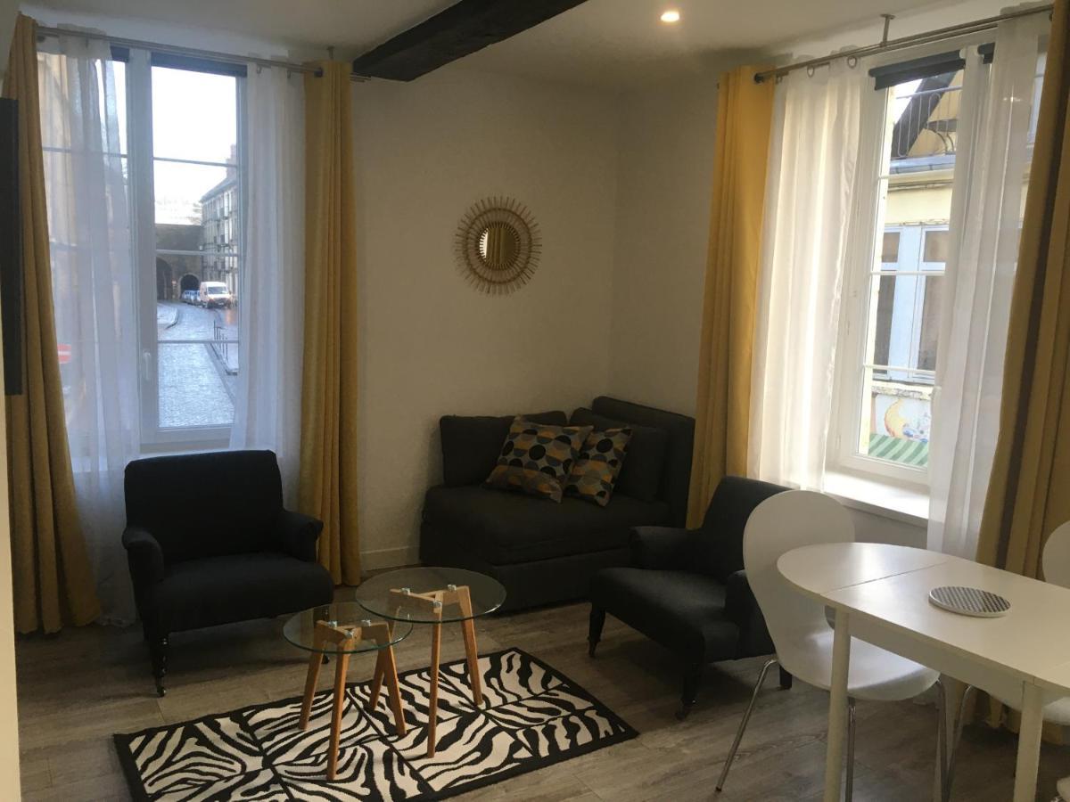 Au Coeur Des Remparts Apartment *